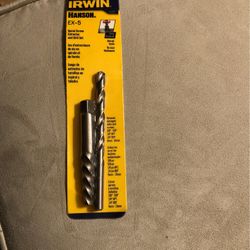 Spiral screw extractor and drill set