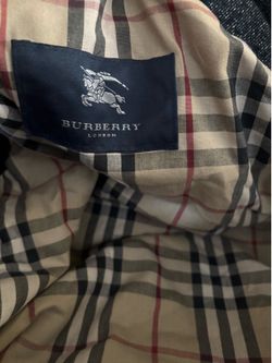 Burberry woman’s medium