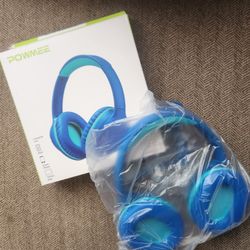 POWMEE Kids Wired Headphones (New in Box)