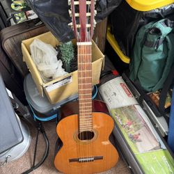 Guitar Acoustic Need Repair Or Start To Learn 