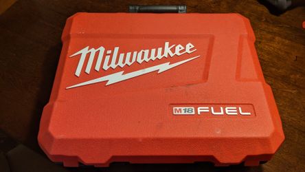 Milwaukee M18 Fuel 3/4" Impact wrench Cordless w 2 batteries