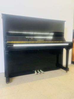 Yamaha U30BL Upright Piano — 1989 | Made in Japan