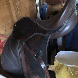English Saddle