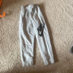 Kids Size 7 Nike Sweatpants 