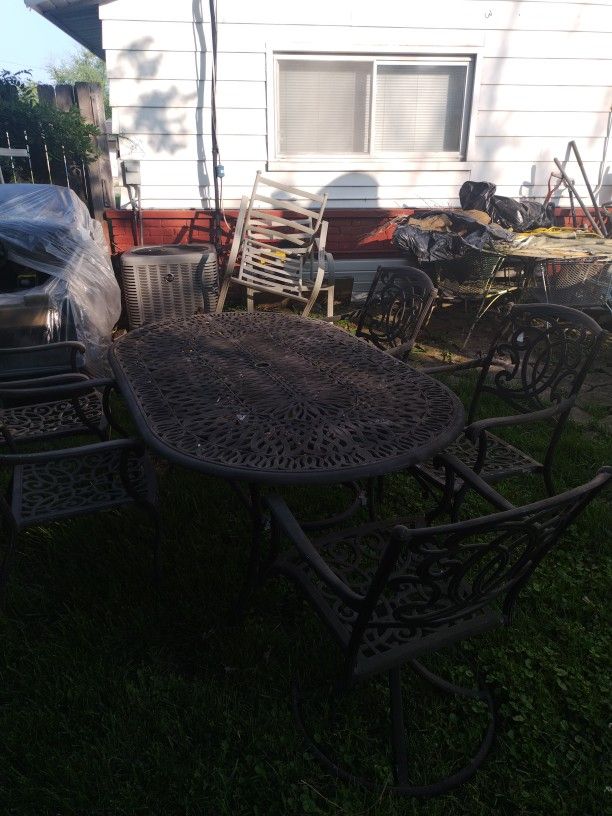 Five Piece Patio Table With Five Chairs Aluminum For Sale $200 Or Best Offer