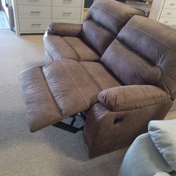 Living Room Deep Reclining Couch