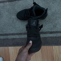 Jordan 4 ‘Black Cats’