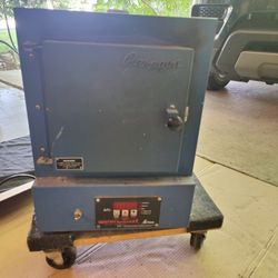 Paragon Kiln - SC3  digital kiln -  $1,700 New - Programmable 2000° F  Max 