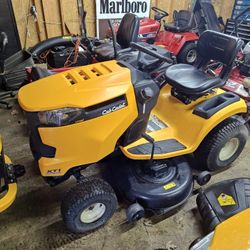 Cub Cadet Riding Lawn Mower
