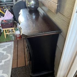 Small Dresser 