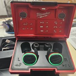 Milwaukee Bluetooth Earbuds
