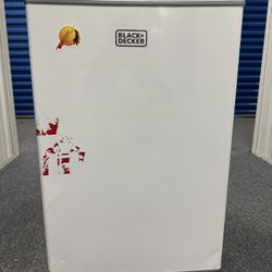 BLACK+DECKER Mini Fridge (3.2 Cu. Ft.), White