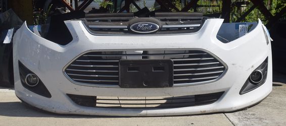 USED REF#B815 || 2015-2016 FORD C-MAX HYBRID ENERGI || FRONT BUMPER ASSEMBLY