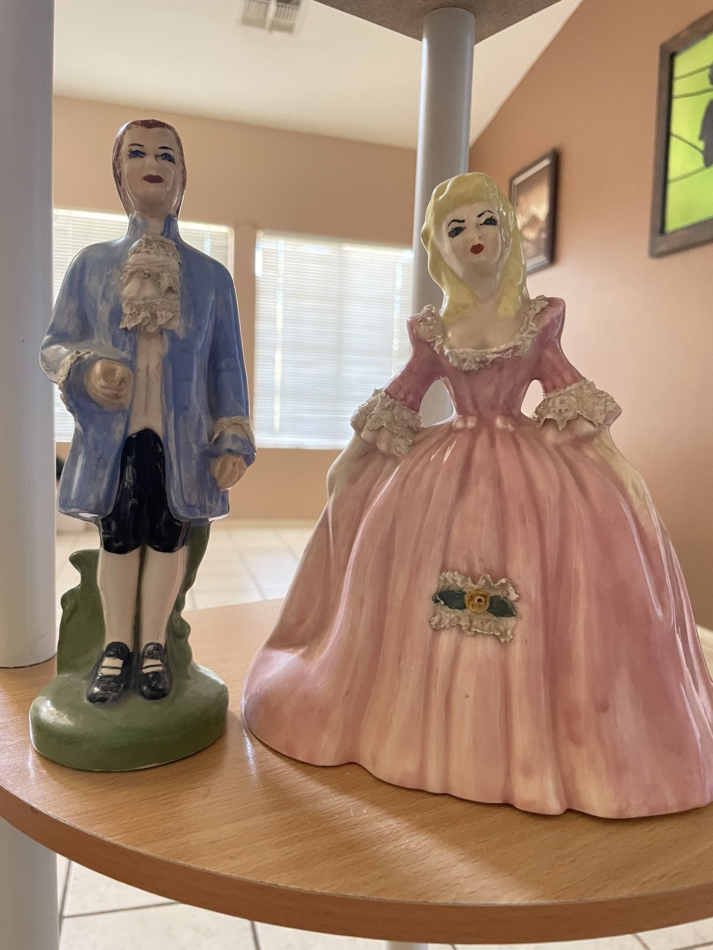 Porcelain Mr. and Mrs. vintage 1949 signed by ID