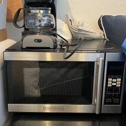 Black And Decker Microwave & Mini Coffee Maker 