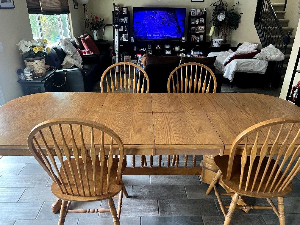 SOLID OAK WOOD, Moving Out Of State Yard Sale 9/20 9/21 From 8:00