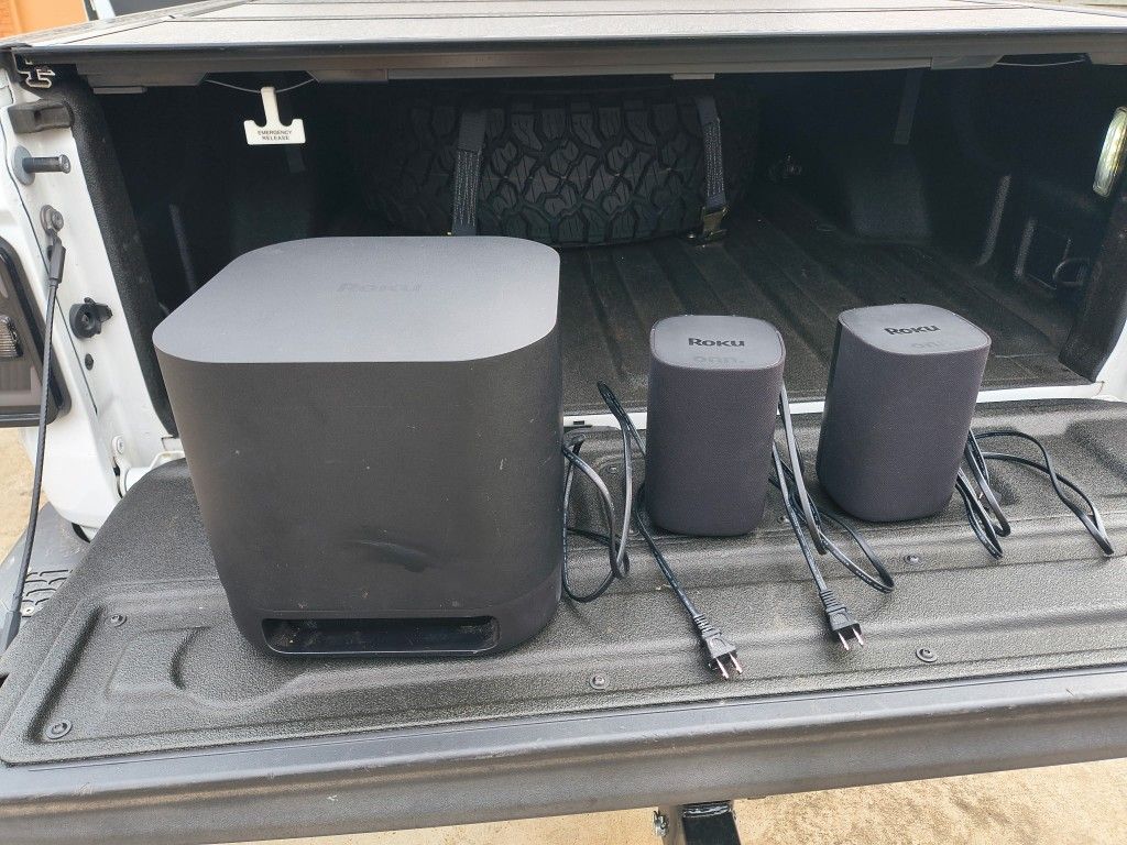 Roku Wireless Surround Speakers And Subwoofer