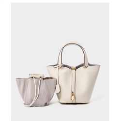 Women's Leather Bucket Bag - Adjustable Crossbody Tote with Metal Lock Closure, Boho Market Tote for Everyday & Travel, Gift Ready Handbag (white)