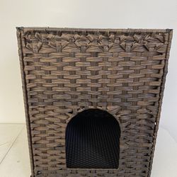 New! Cat Litter Box Enclosure,Furniture with Cat Litter Mat, Handwoven Rattan Cat House with Metal