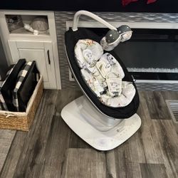 4 Moms Baby Swing