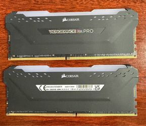 Almost new DDR4 32GB memory Corsair RGB Vengeance Pro