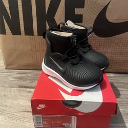 Nike Binzie Boot Black Kids 6c