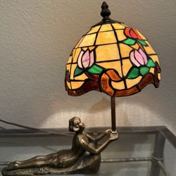 Vintage Art Deco Stained Glass Lamp - Price Is Firm
