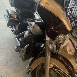 1998 Harley Ultra classic.  Trade