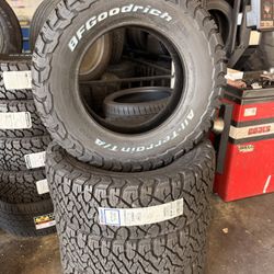 BFGOODRICH K03.. All.. Terrain AT.. LT/275/65/r18.. Load Range E.. $1299