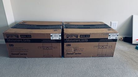 Brand New Monument Denali Series D405 Grill – Unopened Box