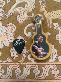 Elvis Presley Guitar Box And Pic