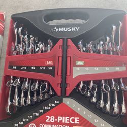 Husky Wrench Set