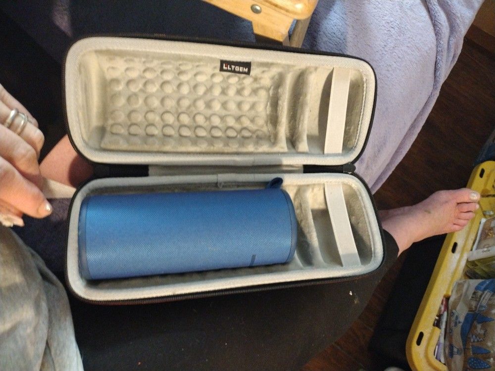 ** BOOM 3 & HARD CASE **    ( PORTABLE & BLUETOOTH CONNECT SPEAKER )