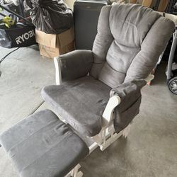 Rocking Chair 