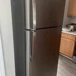 GE Refrigerator /Oven/Dishwasher 