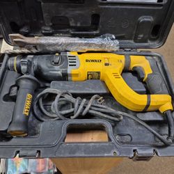 Dewalt D25263 SDS 3 Mode Rotary Hammer Corded With Bits