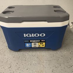 ❄️ Igloo Latitude 52 Qt Cooler – Clean! 🧊
