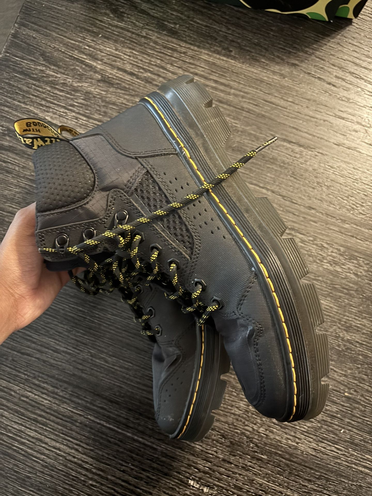 Boots Size 9mens Us 20$