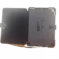 UAG  iPad 9th Generation Case Black