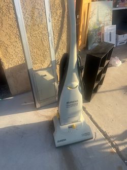Eureka The Boss Power Plus Upright Vacuum