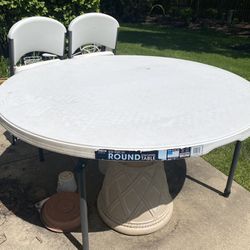 60” Heavy Duty Round Table With 4 Chairs 