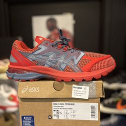 ASICS Terrain Red Wood Size 10.5 $120