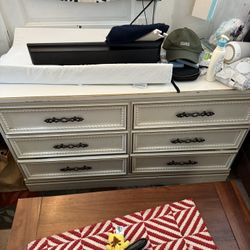 Antique Dresser $20