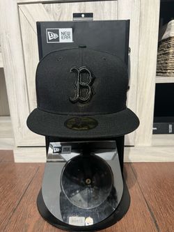New Era 59Fifty Boston Red Sox Fitted Hat size 7 to 7 1/2 available