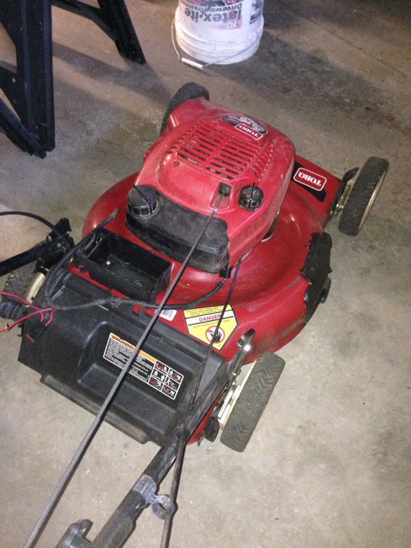 22" Toro Self Propelled Personal Pace 6.5 HP Lawn Mower Electric Start $150