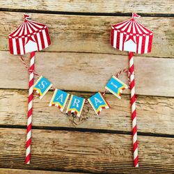 Circus cake topper