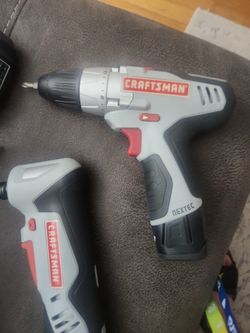 12 Volt LITHIUM ION CRAFTSMAN DRILL AND IMPACT DRIVER SET