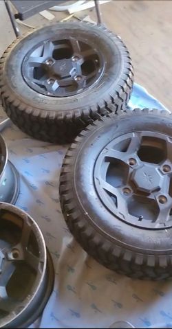 Polaris Razor tires and rims