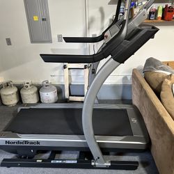 Treadmill 