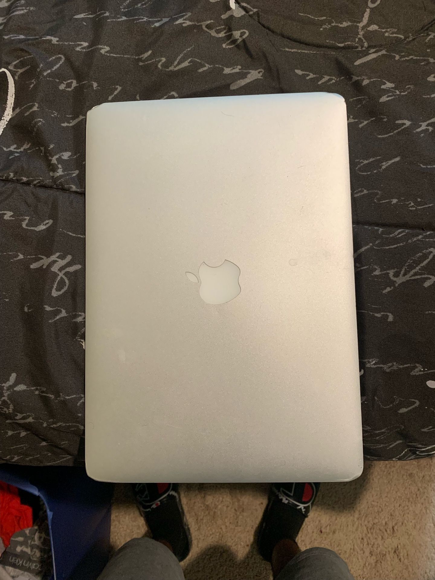 Macbook 13in (2012)